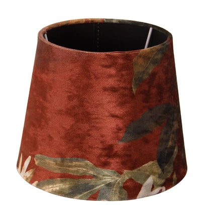 Deze oranje lampenkap voegt een speelse retro twist toe aan je interieur. Perfect voor een warme, gezellige sfeer.