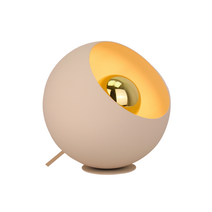 Moderne beige tafellamp Occhio biedt een warme gloed in elke ruimte.
