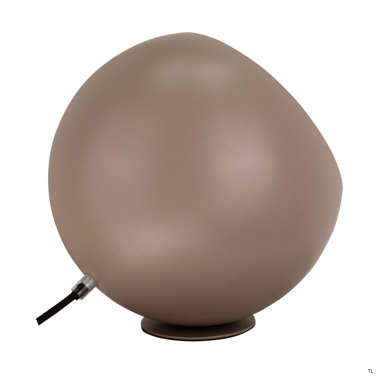 Deze taupe tafellamp uit de Occhio-serie voegt een moderne touch toe aan elk interieur. Perfect voor sfeervolle avonden.