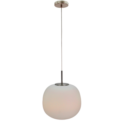 De Opalino hanglamp in wit voegt een verfijnde touch toe aan je interieur. Ideaal voor boven de eettafel of in de woonkamer.