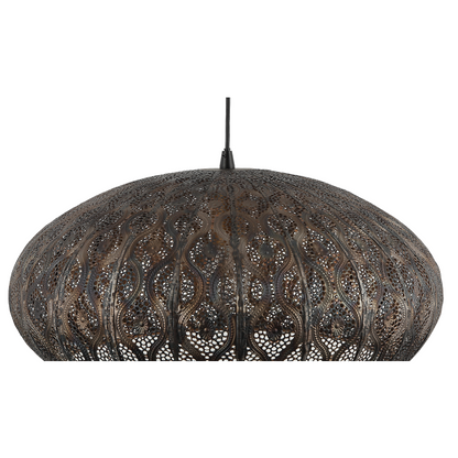 Bijzondere detailfoto van de zwarte Rolo hanglamp. Deze krachtige lamp voegt een moderne touch toe aan je interieur.