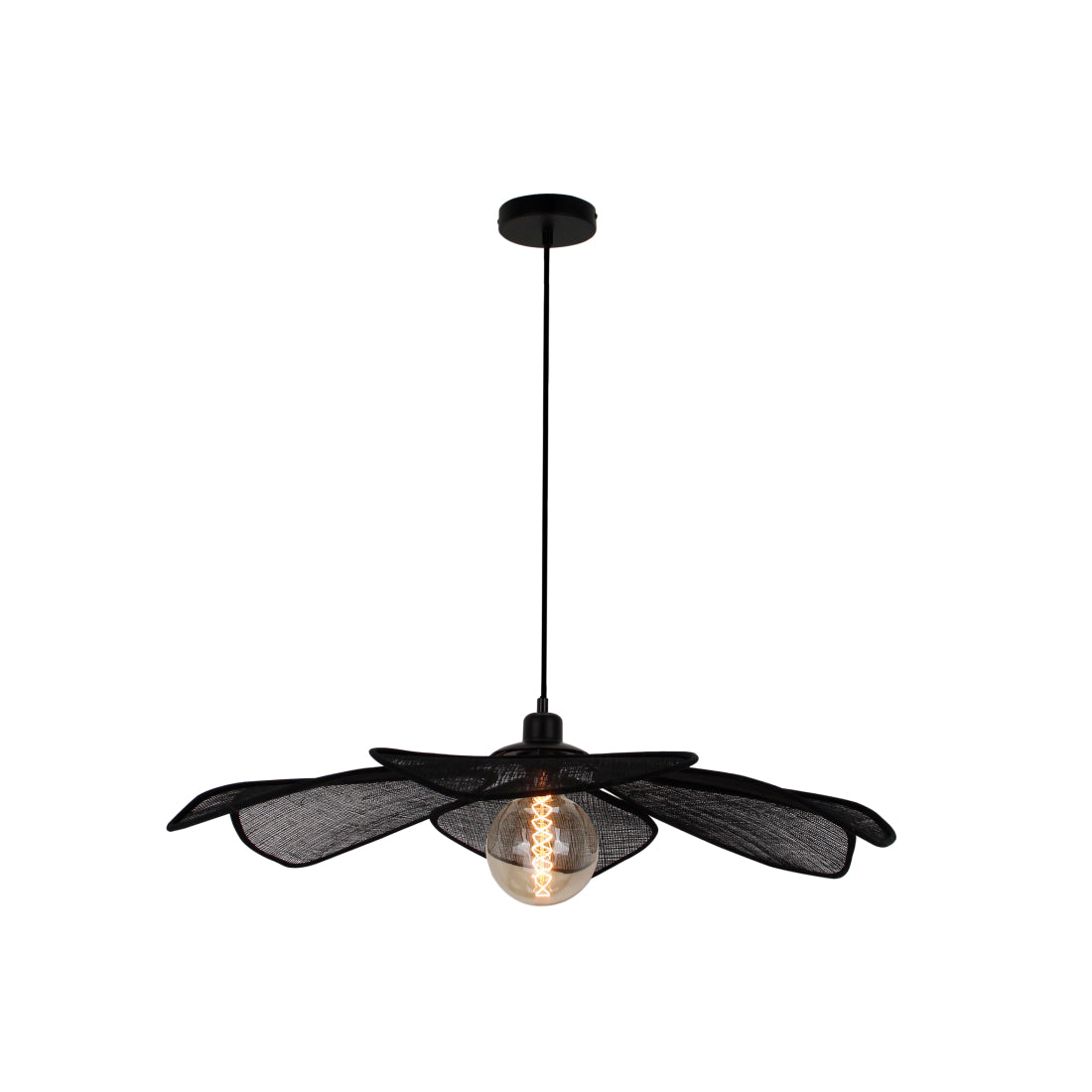 De zwarte Corvo hanglamp voegt een bohemian touch toe aan je interieur.