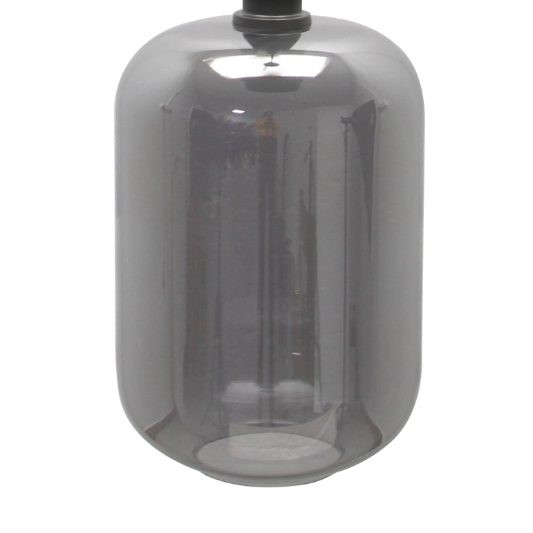 Deze zwarte hanglamp uit de Specchio-serie heeft een modern design. Ideaal voor het creëren van een sfeervolle ambiance.