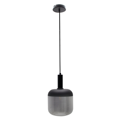 Detail van de zwarte hanglamp Specchio opaco. Deze lamp voegt een moderne touch toe aan je interieur met elegantie.