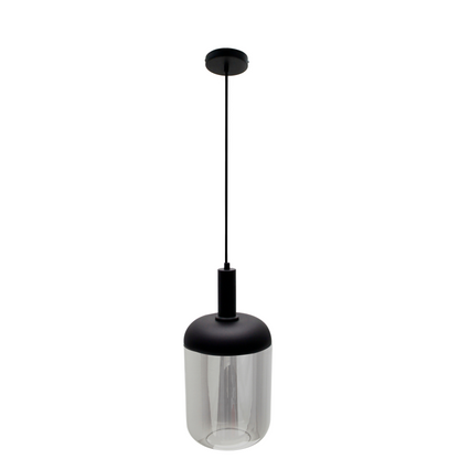 Deze zwarte hanglamp uit de Specchio opaco serie straalt moderne elegantie uit. Perfect voor een eigentijdse inrichting.
