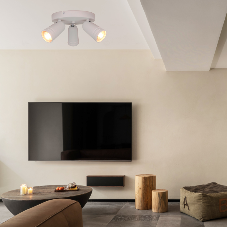De detailfoto van de witte Spero plafondlamp benadrukt de strakke afwerking. Een industrieel ontwerp voor moderne ruimtes.