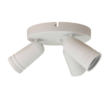 De Spero plafondlamp in wit is een strakke toevoeging voor een industriële uitstraling. Perfect voor elke moderne ruimte.