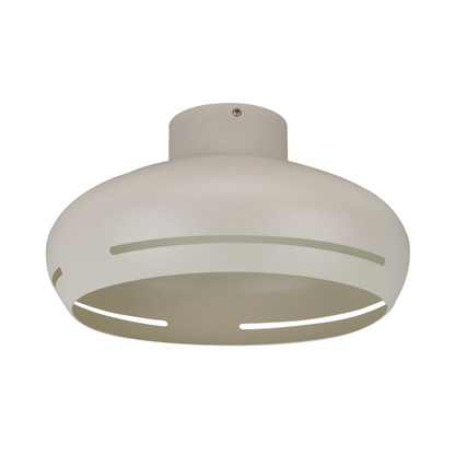 Dichtbijview van de moderne witte Striscia plafondlamp. Een frisse aanwinst voor elke eigentijdse ruimte.