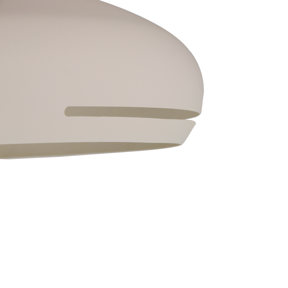 Deze witte plafondlamp uit de Striscia-serie voegt een moderne touch toe aan je interieur. Perfect voor stijlvolle ruimtes.
