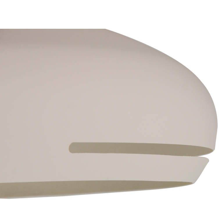 Detail van de crème Striscia plafondlamp met een modern design. Perfect voor een sfeervolle, eigentijdse uitstraling.