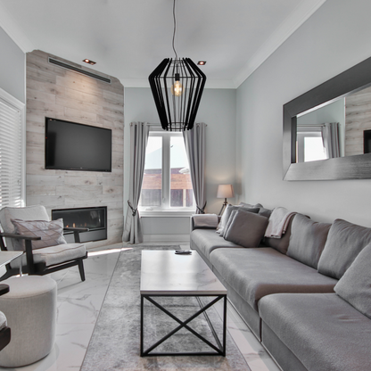 Deze zwarte Tavola hanglamp creëert een moderne sfeer boven elke eettafel.