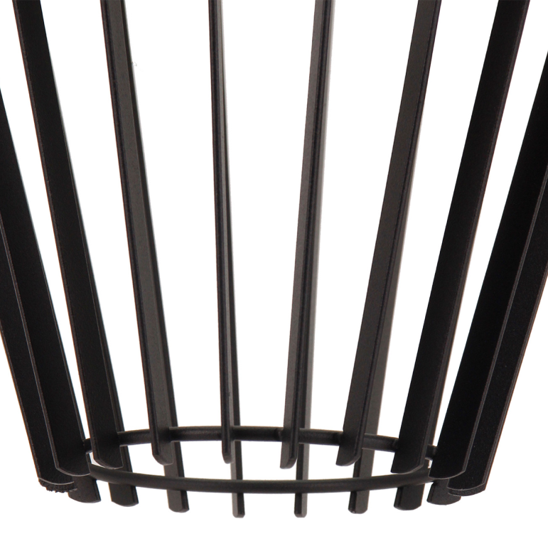 Deze gedetailleerde close-up van de zwarte Tavola hanglamp toont zijn moderne afwerking.