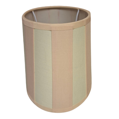 Deze crèmekleurige lampenkap geeft een warme uitstraling aan je interieur. Perfect voor een sfeervolle verlichting.