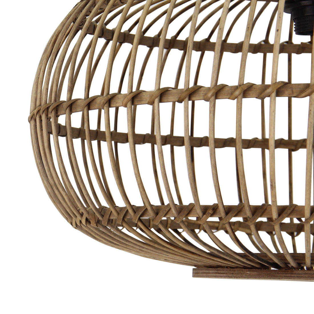 De beige Woven hanglamp van bamboe voegt een warme, natuurlijke uitstraling toe aan je interieur.