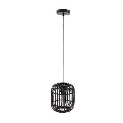 De zwarte bamboe hanglamp uit de Woven serie voegt een moderne touch toe aan je interieur.
