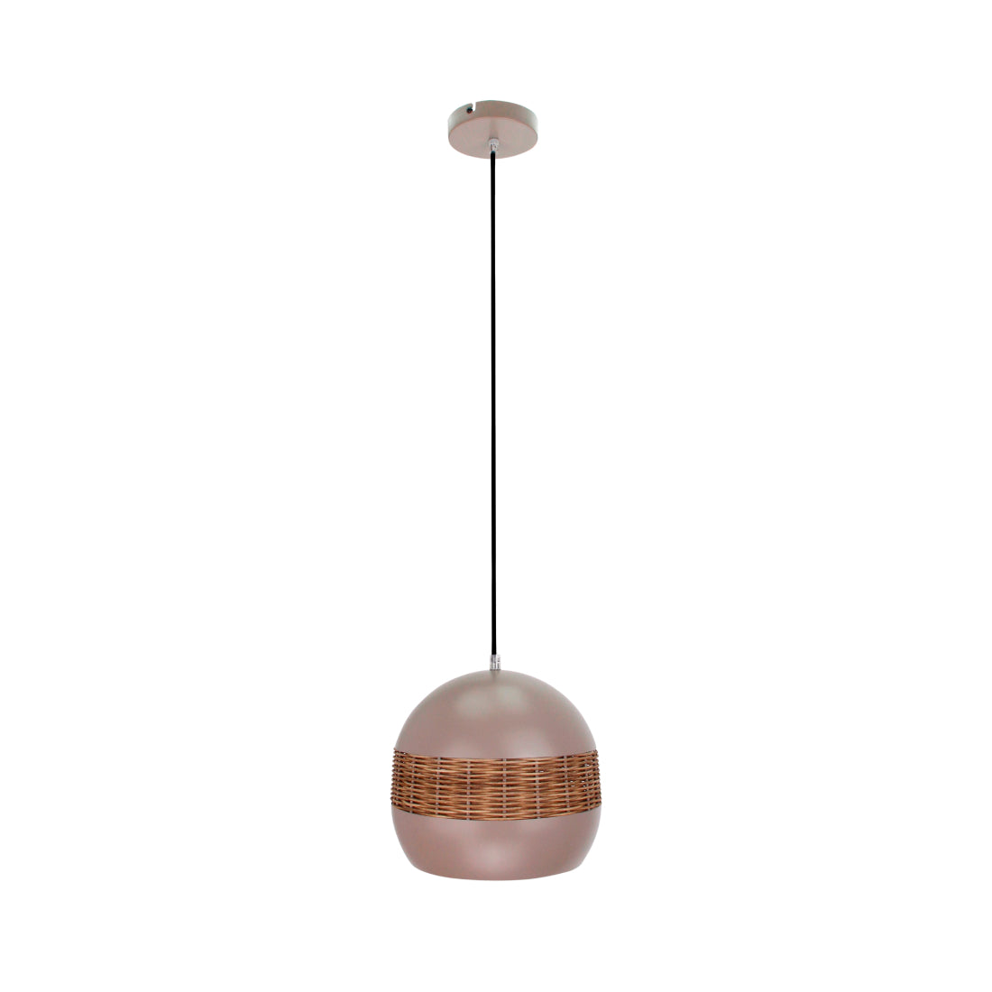Detail van de taupe rattan hanglamp Caserta, perfect voor een landelijke sfeer. Ideaal voor boven de eettafel of zithoek.