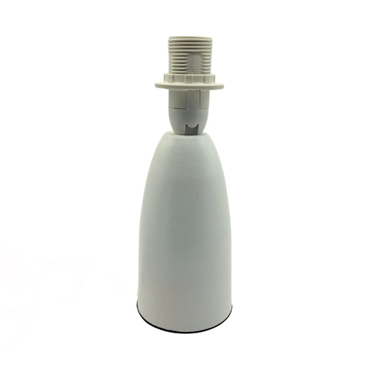 Minimalistische lampenvoet in fris wit, perfect voor een Scandinavische inrichting. Ideaal voor een moderne, warme sfeer.