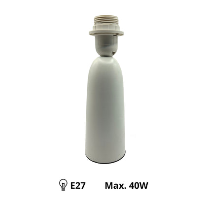 De witte lampenvoet uit de Comico-serie voegt een frisse uitstraling toe aan elk interieur. Perfect voor jouw unieke lamp!
