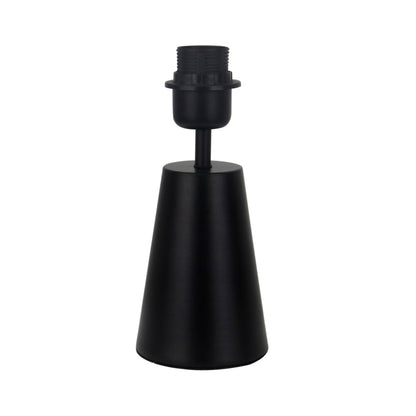 Deze zwarte lampenvoet van 22 cm voegt een tijdloze sfeer toe aan je interieur. Perfect voor elke lampenkap.