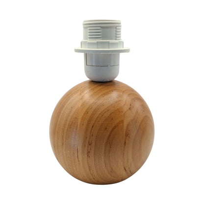 Deze bruine lampenvoet van hout heeft een basic uitstraling. Perfect voor het creëren van een warme, natuurlijke sfeer.