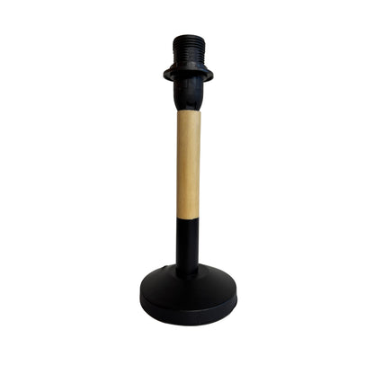 Deze naturel lampenvoet van 21 cm geeft een Scandinavische uitstraling aan je interieur.
