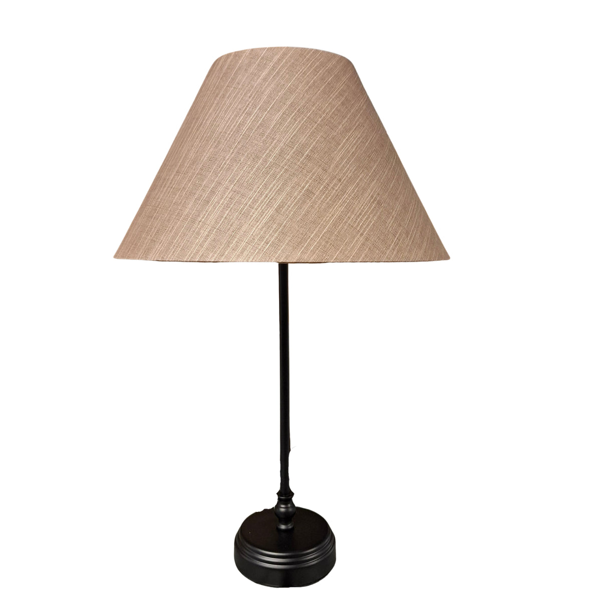 Minimalistische bruin chintz lampenkap die warmte en eenvoud uitstraalt. Perfect voor een stijlvolle, basic inrichting.