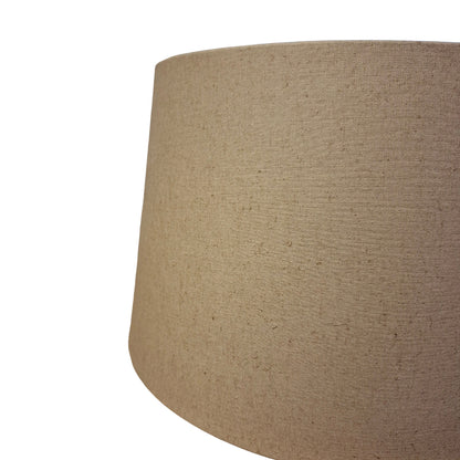 Deze elegante lampenkap in bruin katoen voegt een warm accent toe aan jouw interieur. Perfect voor sfeervolle verlichting.