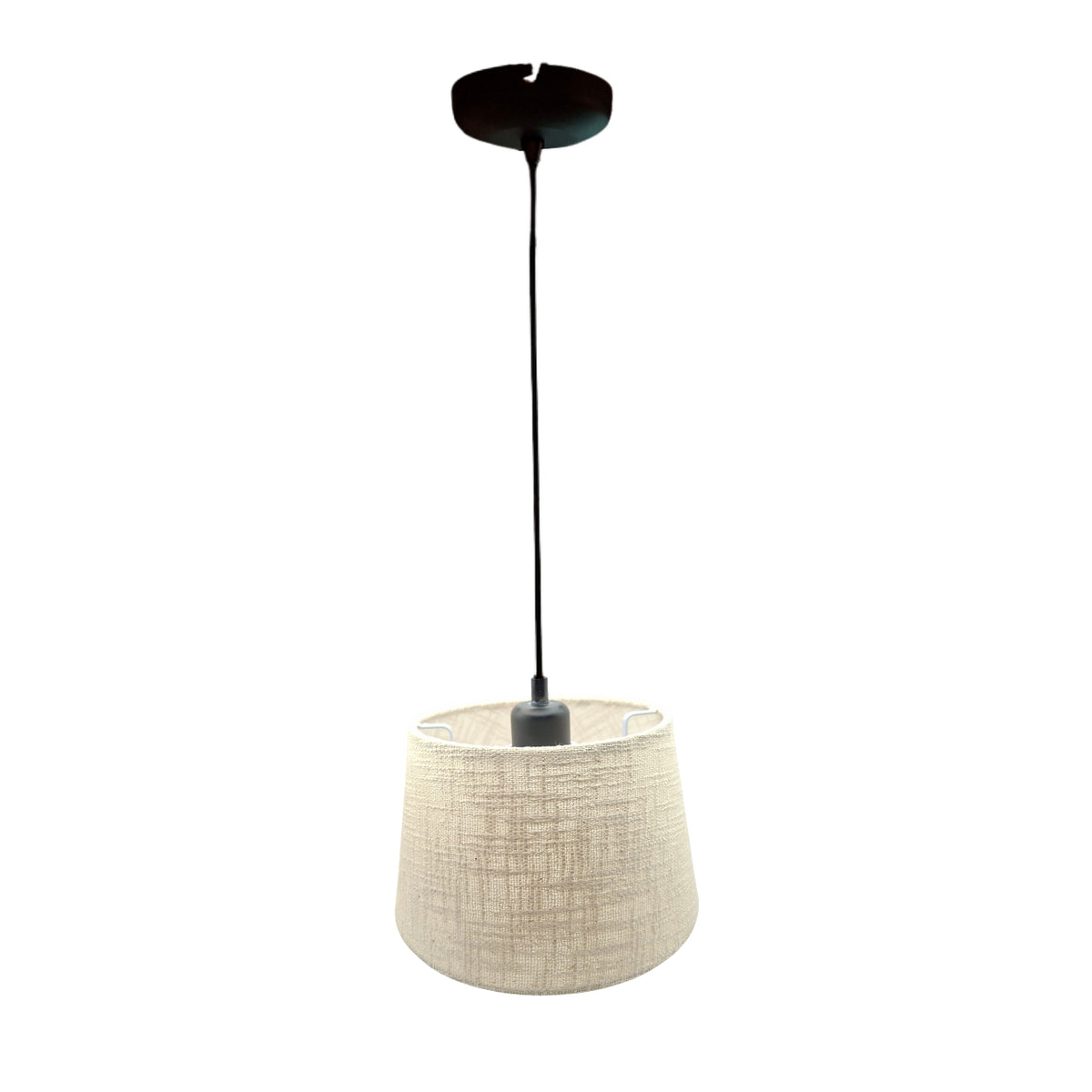 Een moderne lampenkap in zachte crème tint. Perfect voor het creëren van een warme en uitnodigende sfeer in je interieur.