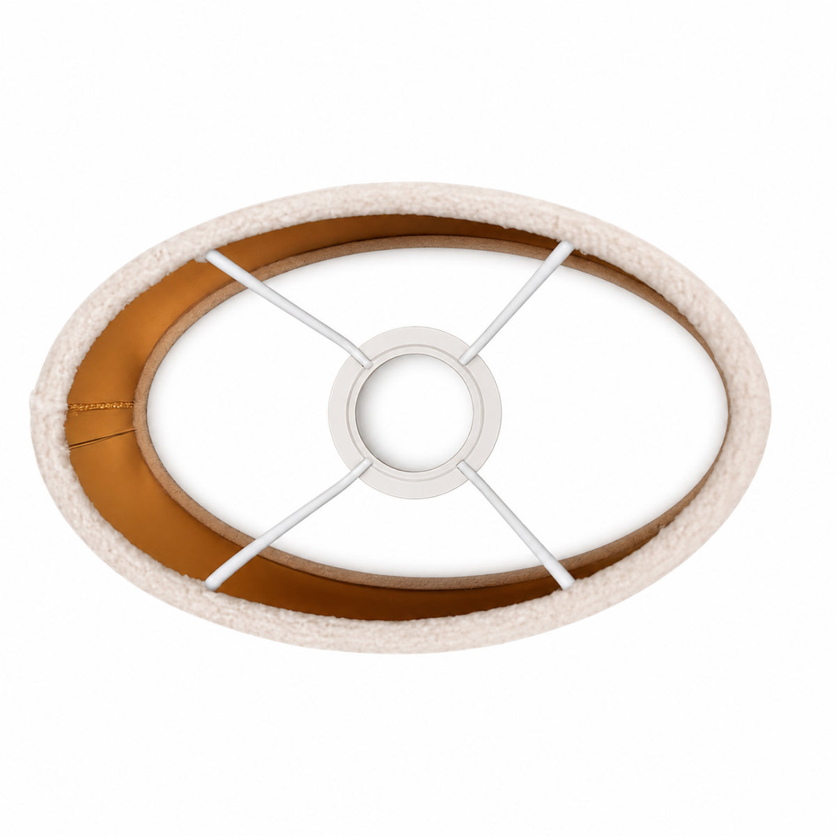 De luxe, crèmekleurige velvet lampenkap voegt een warme touch toe aan je interieur. Perfect voor sfeervolle verlichting.