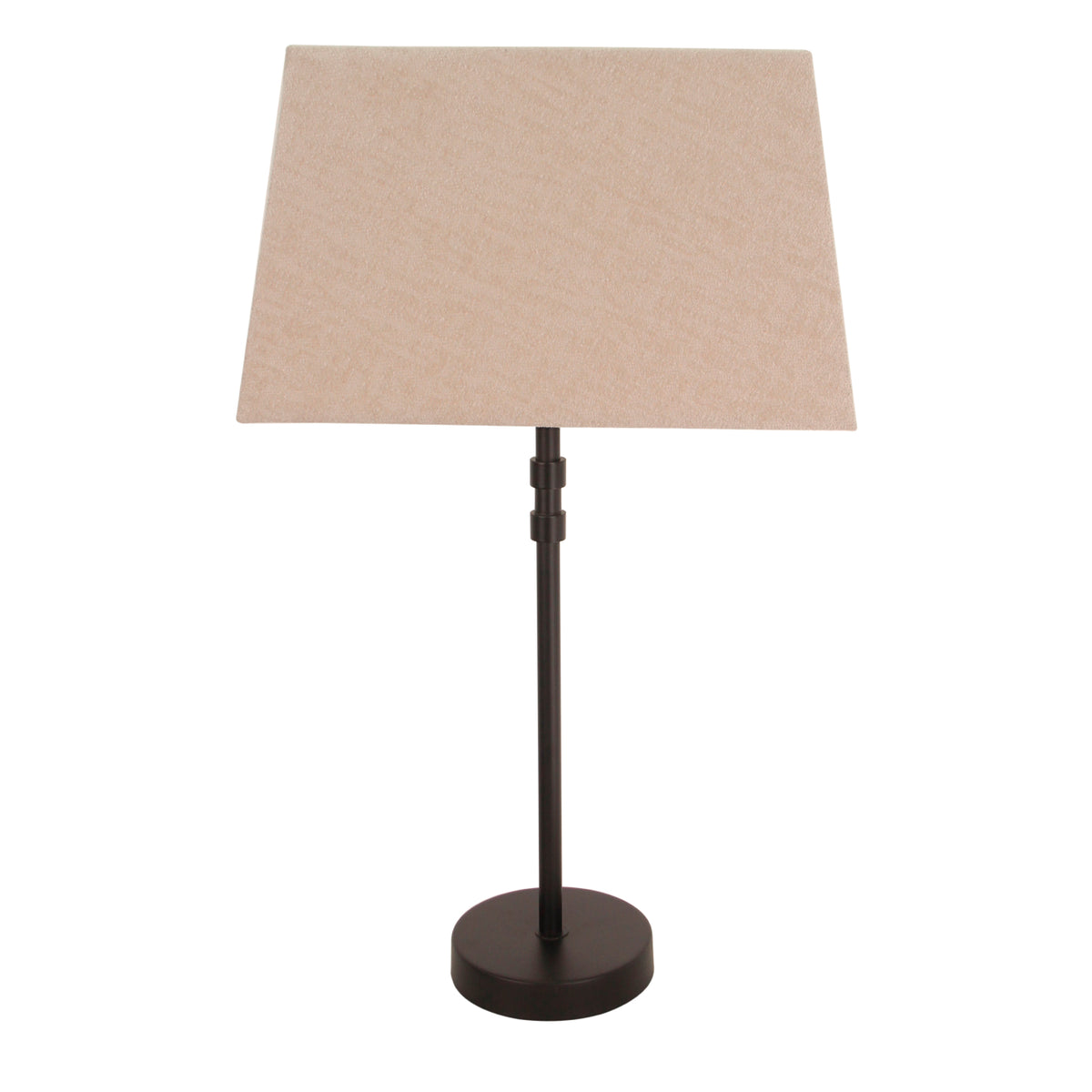 Een warme, crèmekleurige lampenkap die een gezellige sfeer creëert. Perfect voor een uitnodigende ambiance in elke ruimte.