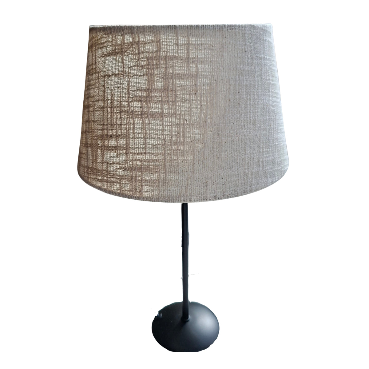 Moderne lampenkap in crème met een zachte uitstraling. Perfect voor een warme en sfeervolle ambiance in huis.