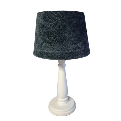 Moderne grijze lampenkap van wol. Perfect voor een warme en sfeervolle uitstraling in jouw interieur.