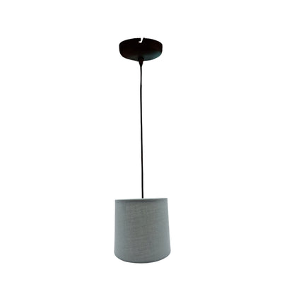 Deze grijze lampenkap in chintz geeft een moderne uitstraling aan je interieur. Perfect voor een minimalistische sfeer.