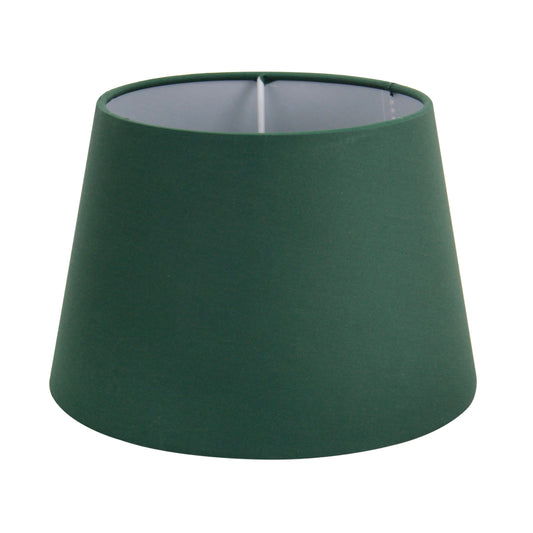 Deze groene lampenkap in chintz geeft een frisse uitstraling aan elke ruimte.