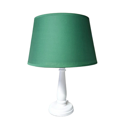 Verfrissende groene lampenkap uit de Lampenschirme serie. Perfect voor een moderne en minimalistische sfeer in huis.