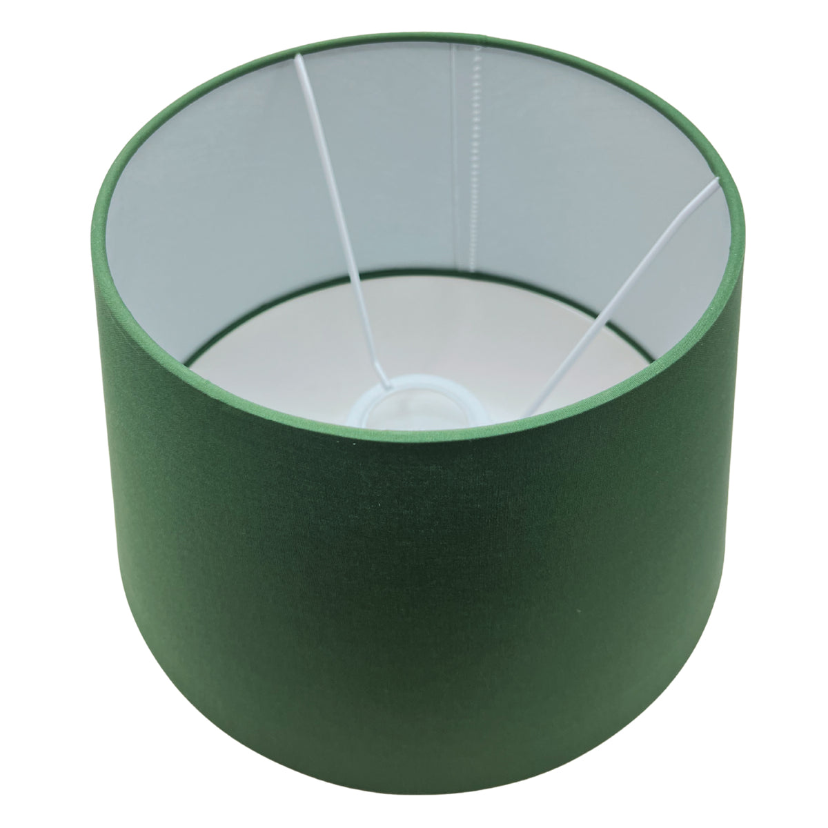 Frisse groene lampenkap van chintz, perfect voor een minimalistische uitstraling.