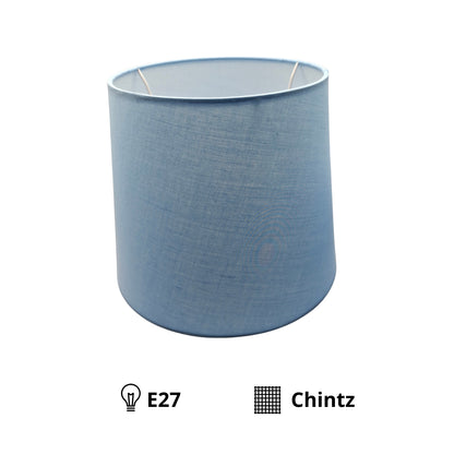 Verfrissende lichtblauwe lampenkap van chintz voor een zachte uitstraling. Laat elke ruimte stralen met een serene sfeer.