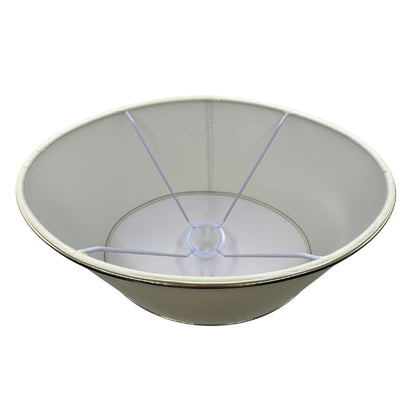 Bovenaanzicht van de moderne lampenkap in crème met gouden accents. Perfect voor een verfijnde sfeer in jouw interieur.