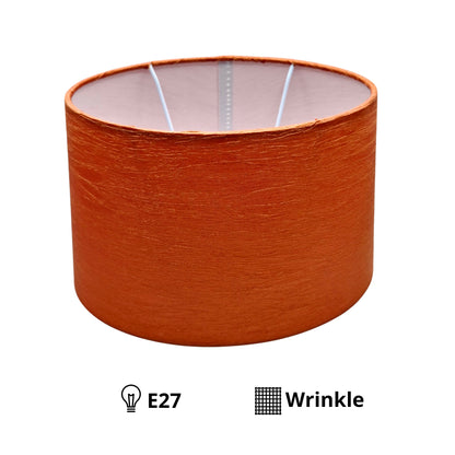 Vibrerende rode lampenkap uit de Lampenschirme serie. Geeft een moderne twist aan elke verlichting in jouw interieur.