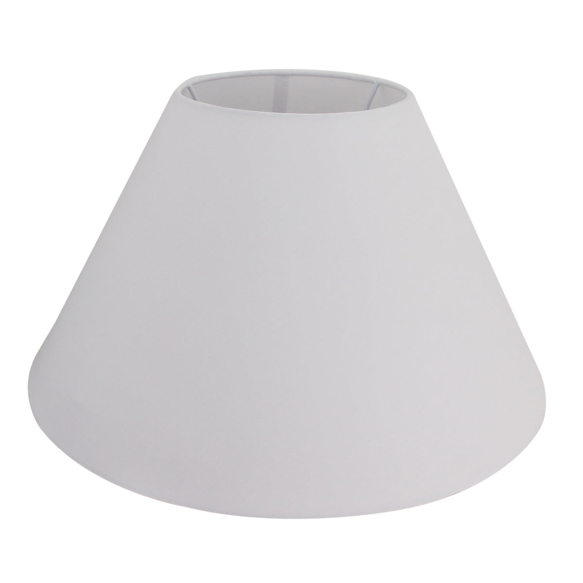 Deze elegante, witte lampenkap van chintz voegt een frisse touch toe aan je interieur. Perfect voor sfeervolle verlichting.
