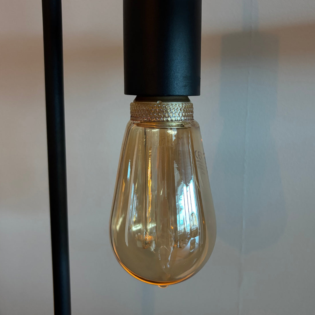 Transparante lichtbron van de Lichtbron serie, perfect voor een sfeervolle ambiance. Ideaal voor elke stijlvolle lamp.