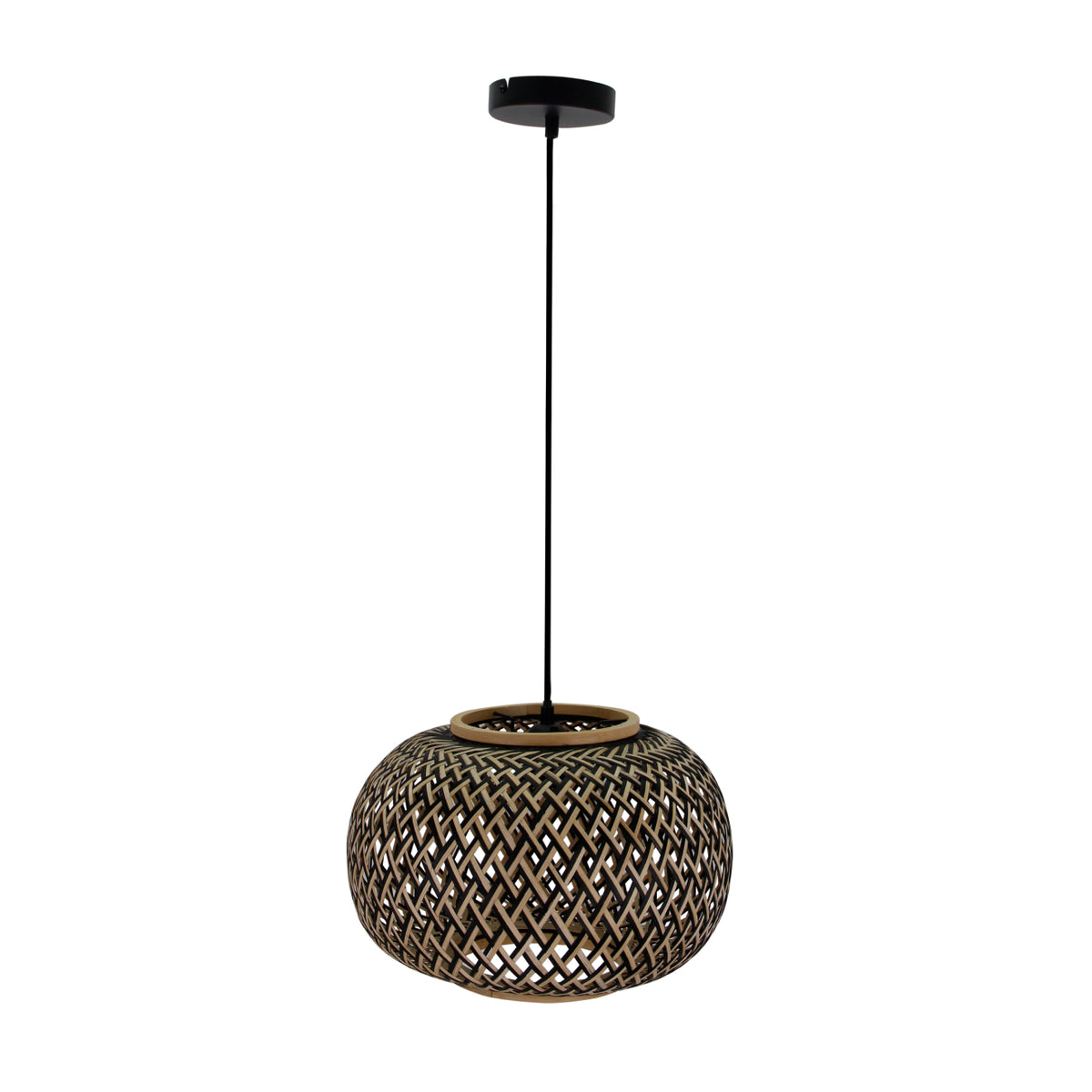 De Weaving hanglamp in bamboe verrijkt je interieur met een natuurlijke uitstraling. Perfect voor een landelijke sfeer.