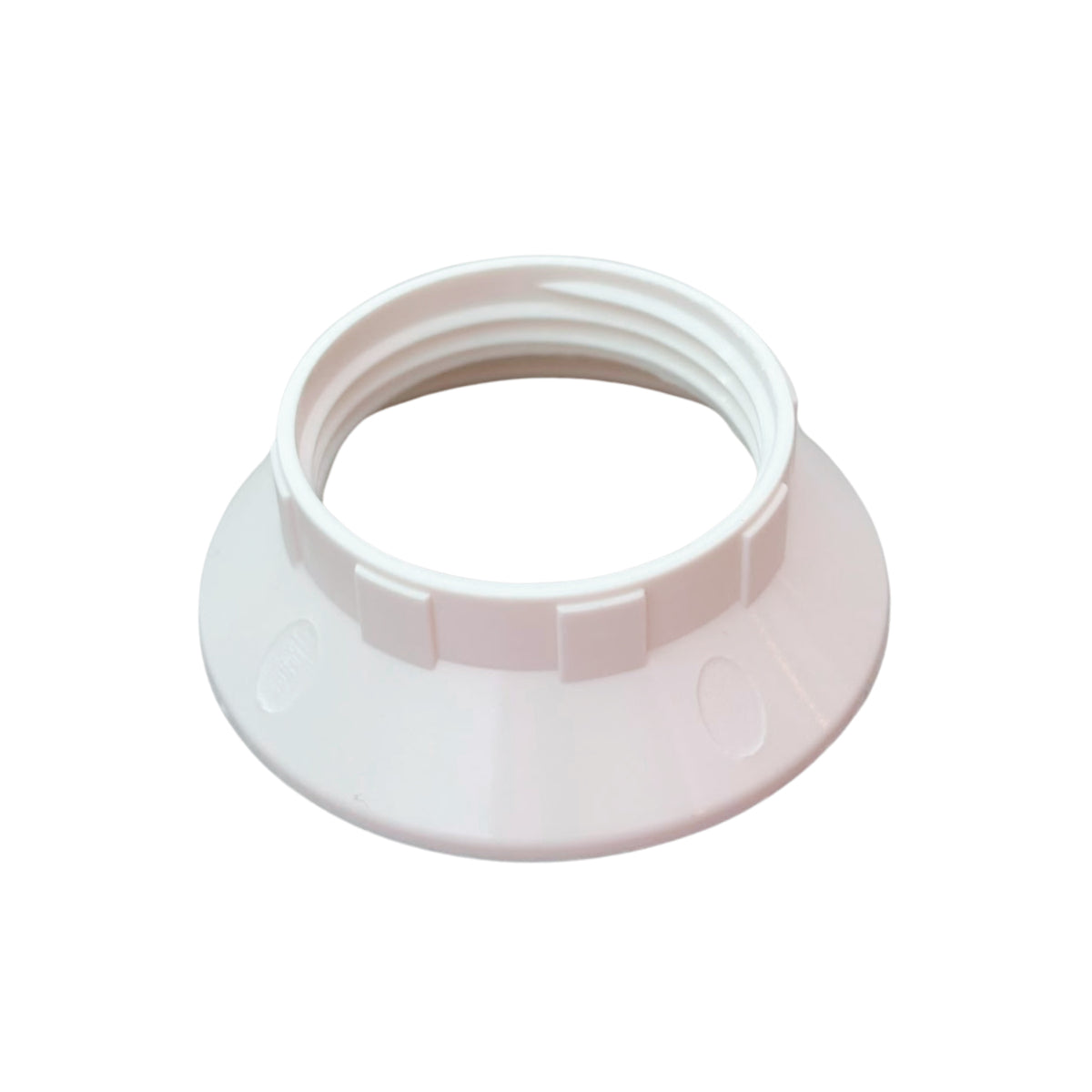 De witte Zub. lamp biedt een minimalistisch design dat perfect past in moderne interieurs.