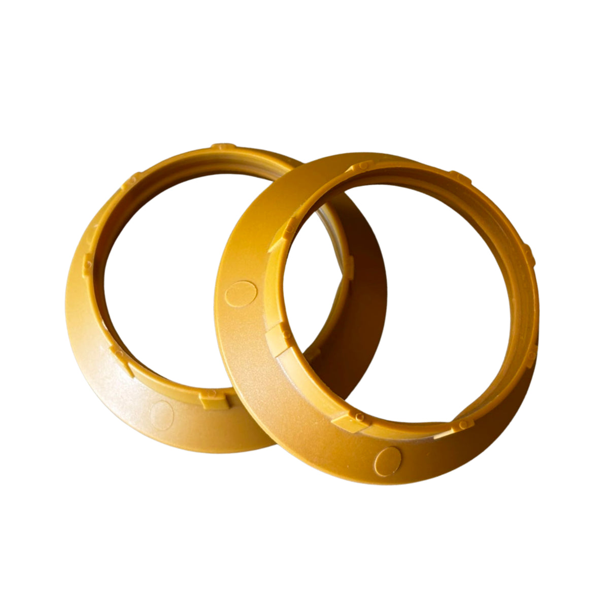 Deze gouden decoratie uit de Zub. serie voegt luxe en elegantie toe aan je interieur.