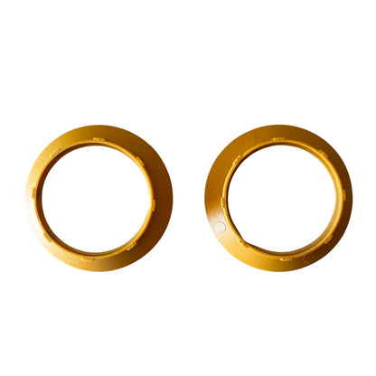 Gouden accessoires uit de Zub. serie stralen luxe uit.