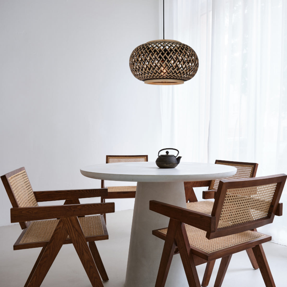 Detail van de beige Weaving hanglamp met een landelijke uitstraling. Perfect voor een warme en gezellige sfeer in huis.