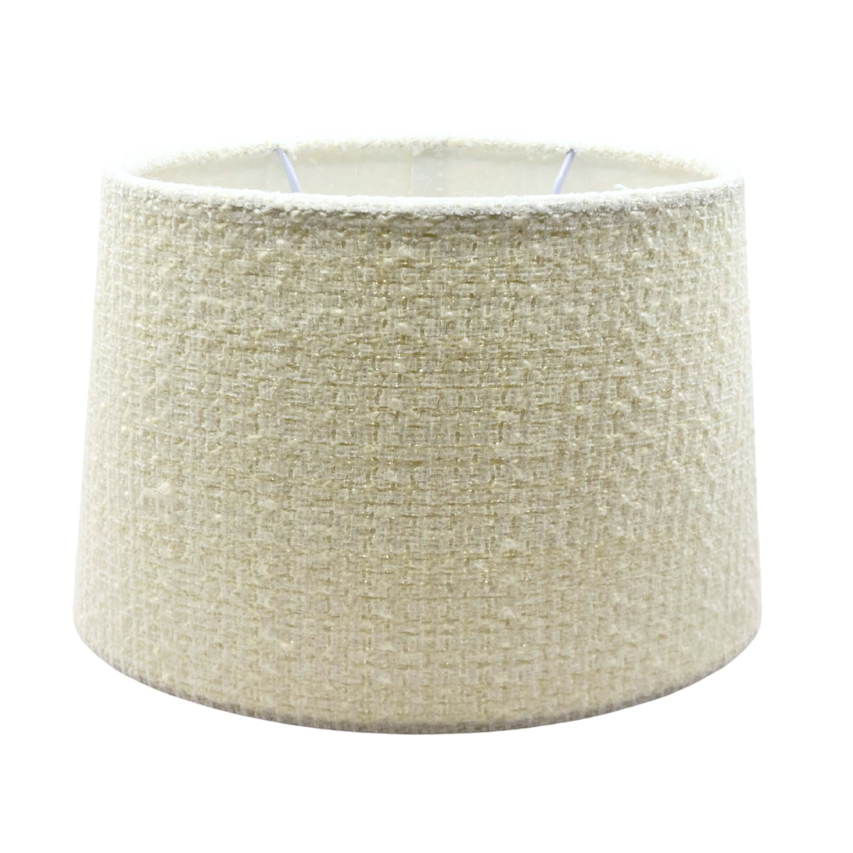 Modern crèmekleurige lampenkap uit de Wooly-serie. Perfect voor een warme, sfeervolle uitstraling in uw interieur.