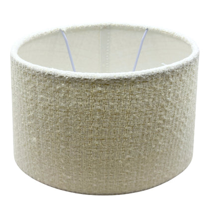 Deze moderne ovale lampenkap in crème geeft een warme uitstraling aan elk interieur. Perfect voor sfeervolle verlichting!